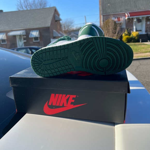 Air Jordan 1 retro high OG - Picture 5 of 8